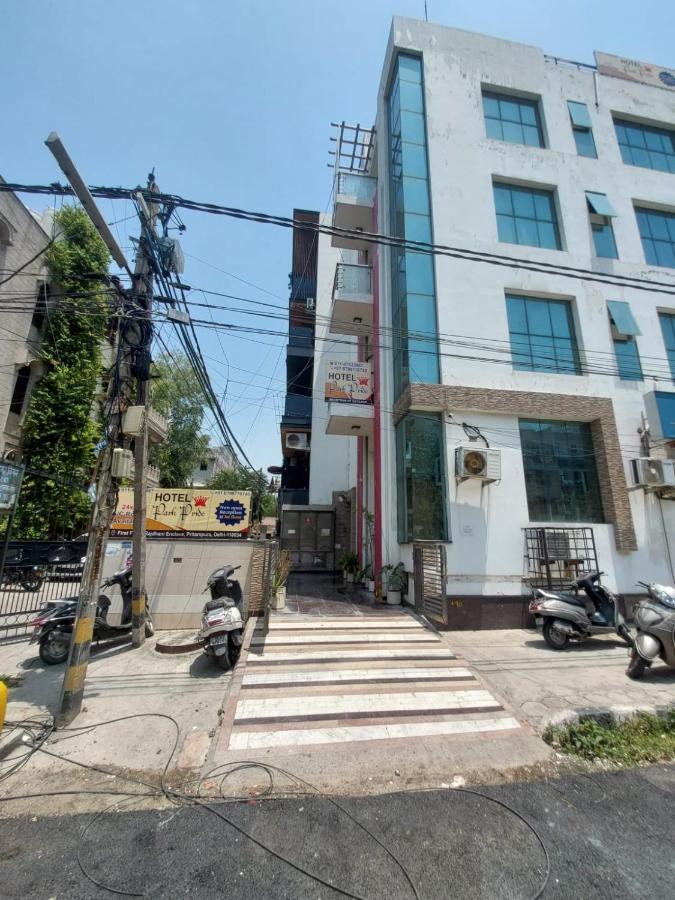 Hotel Park Pride Pitampura New Delhi, Couple Friendly Bagian luar foto