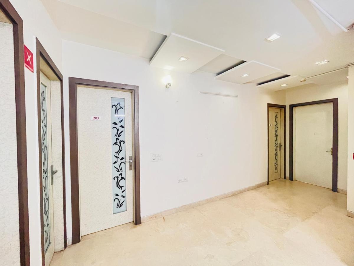Hotel Park Pride Pitampura New Delhi, Couple Friendly Bagian luar foto