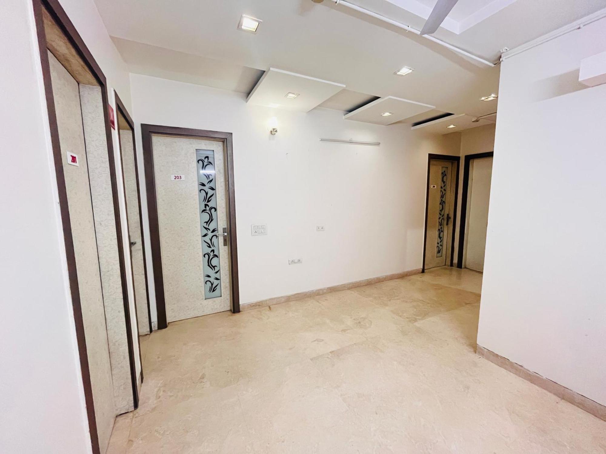 Hotel Park Pride Pitampura New Delhi, Couple Friendly Bagian luar foto