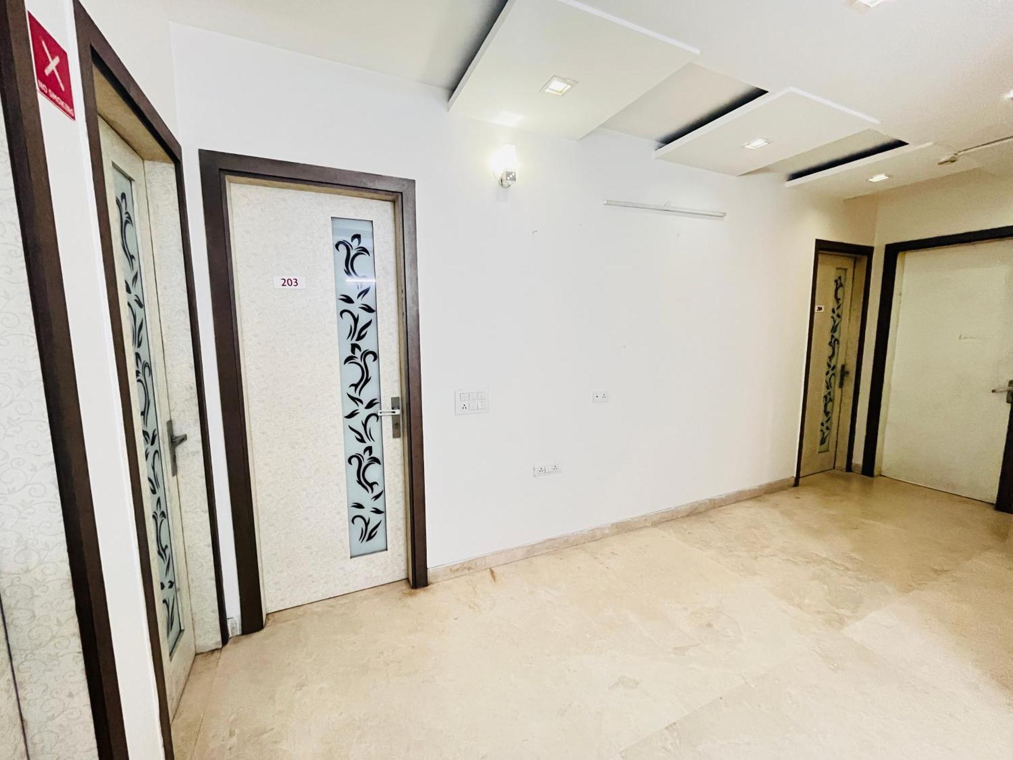 Hotel Park Pride Pitampura New Delhi, Couple Friendly Bagian luar foto